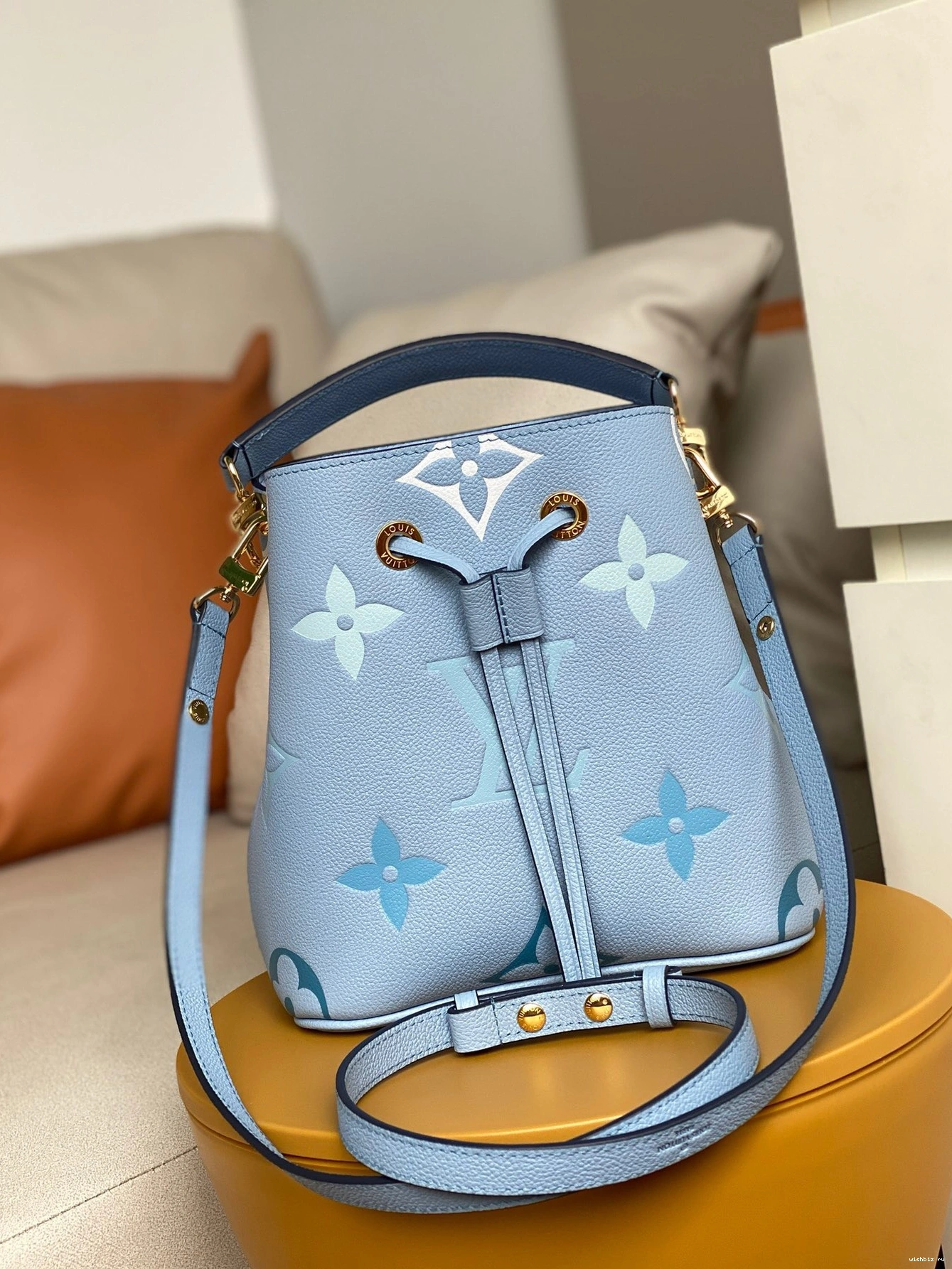 WIS LOUIS BB VUITTON NÉONOÉ 0129